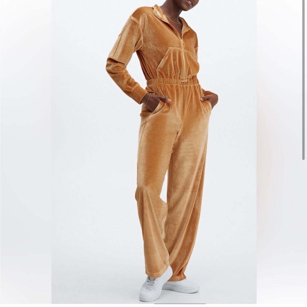 NWT XXS Fabletics Velour Zip-Up Wide Leg Onesie
